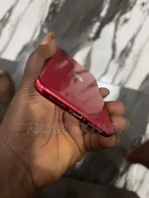 Apple iPhone 11 64 GB Red