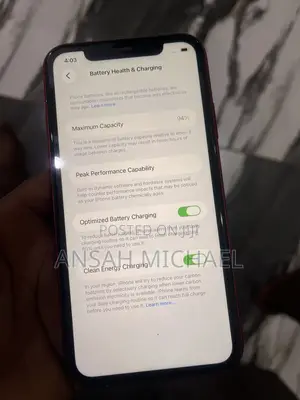 Apple iPhone 11 64 GB Red