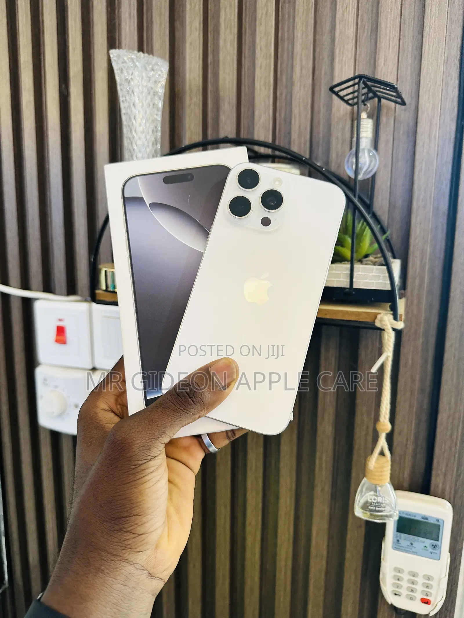 Apple iPhone 16 Pro Max 256 GB White