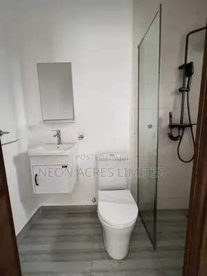 3bdrm House in Crystal Park, East Legon for sale