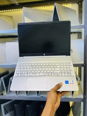 Laptop HP 15-dy2075tg 8GB Intel Core i5 SSD 256GB