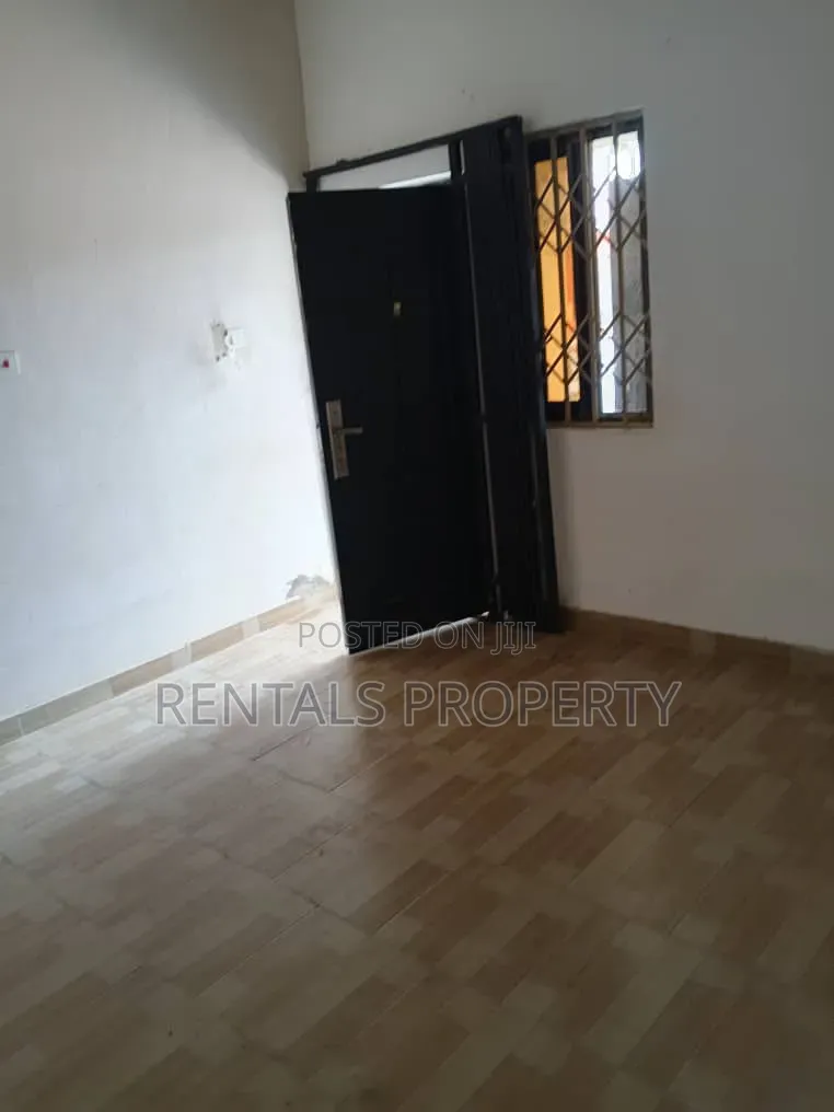 1bdrm Apartment in Danfa for rent