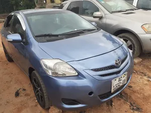Toyota Yaris 2010 Blue