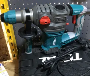 ROTARY HAMMER 1500w Total