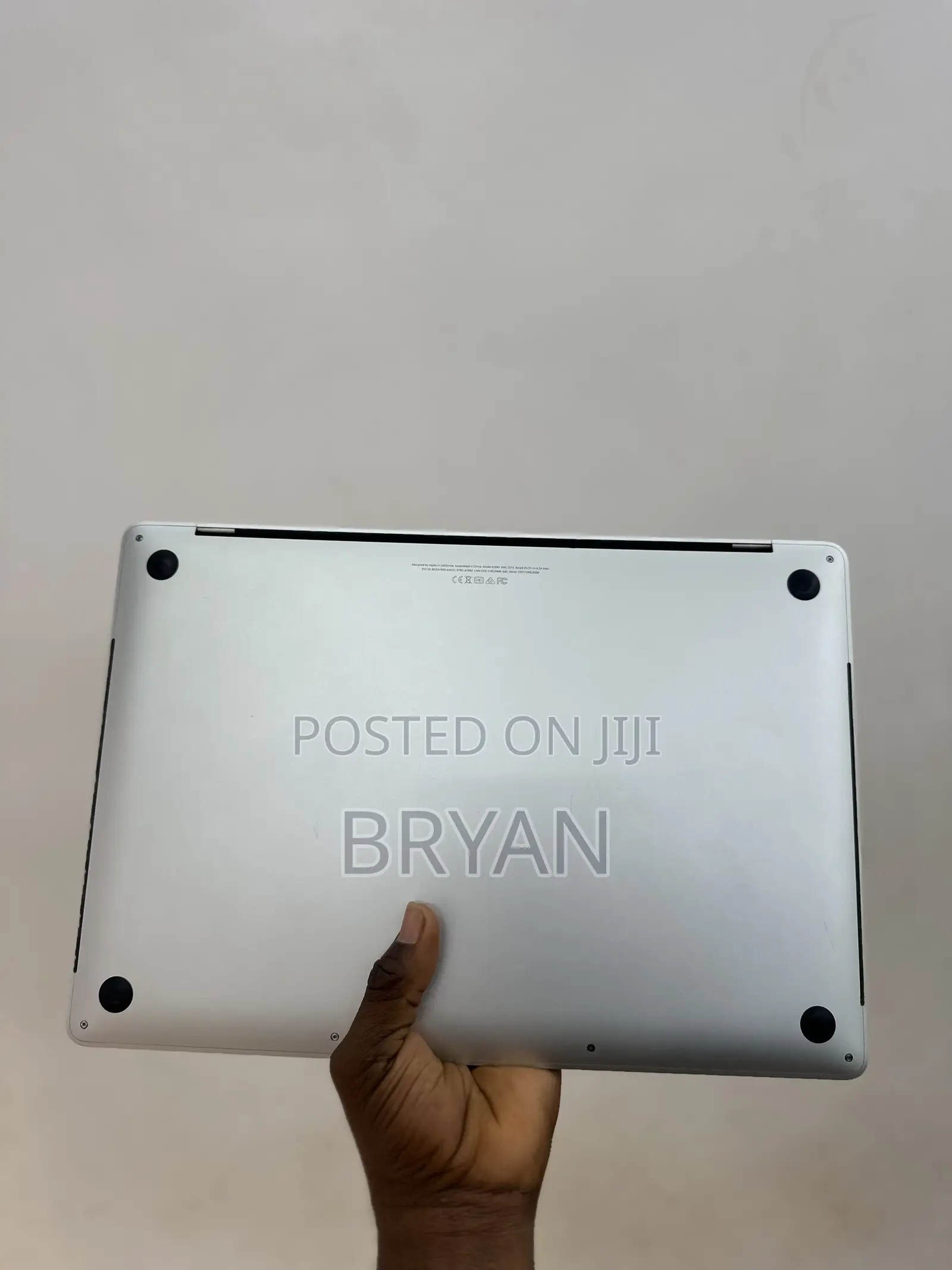 Laptop Apple MacBook Pro 2018 16GB Intel Core i7 SSD 512GB
