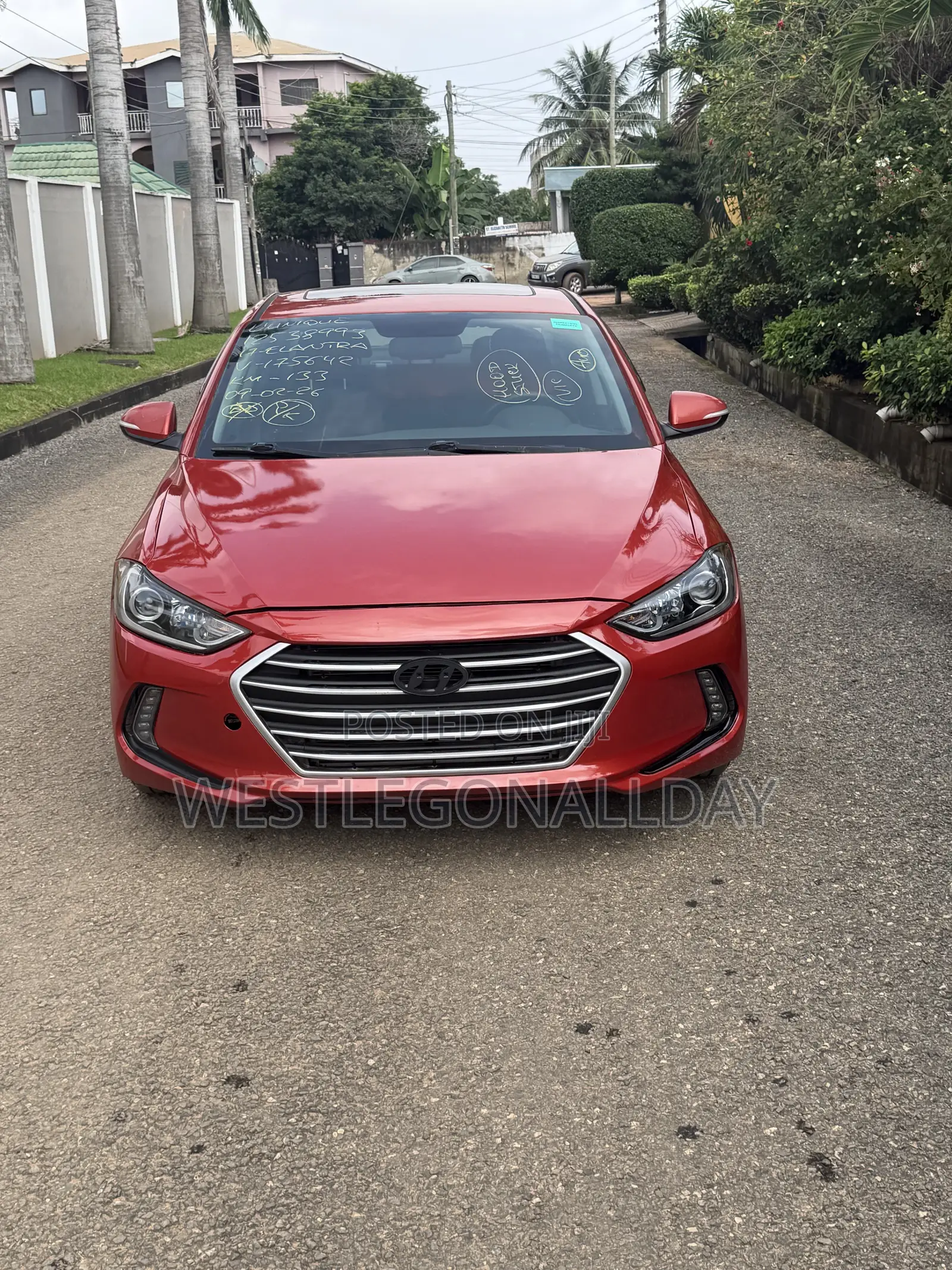 Hyundai Elantra Limited Sedan FWD (2.0L 4cyl 6A) 2017 Red