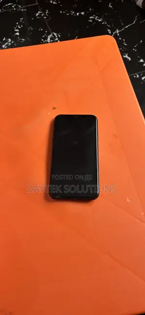 Apple iPhone XR 64 GB Black