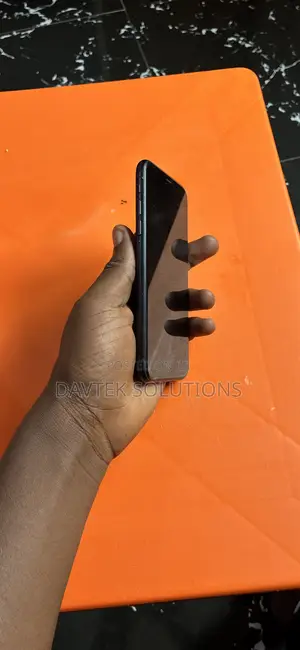 Apple iPhone XR 64 GB Black