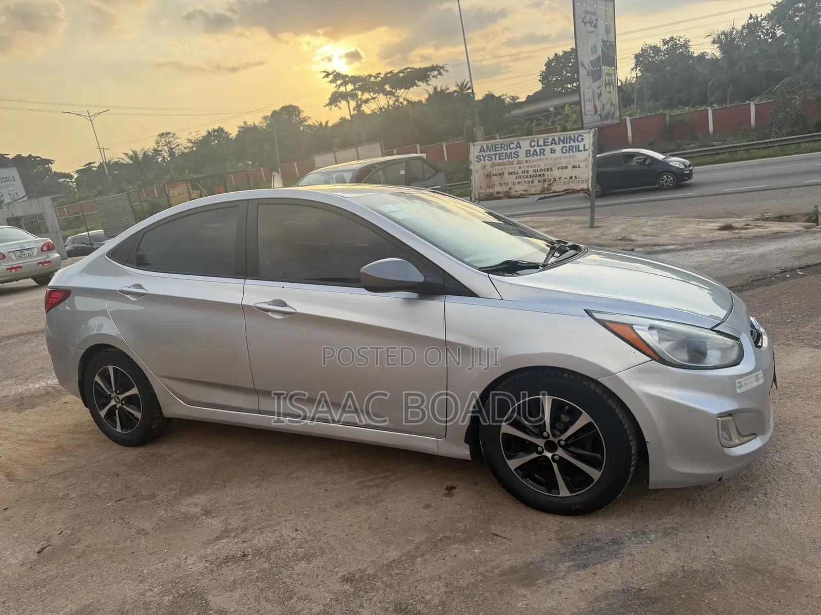 Hyundai Accent SE Sedan 2016 Silver