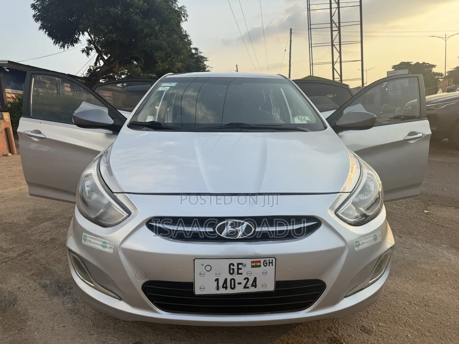 Hyundai Accent SE Sedan 2016 Silver
