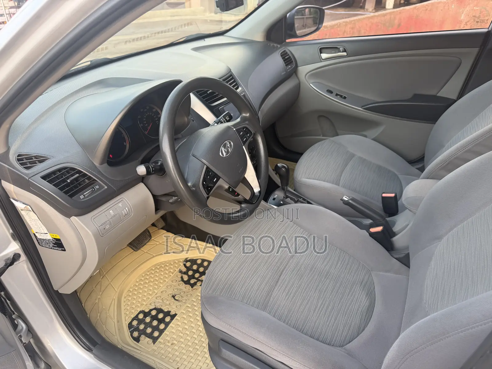 Hyundai Accent SE Sedan 2016 Silver
