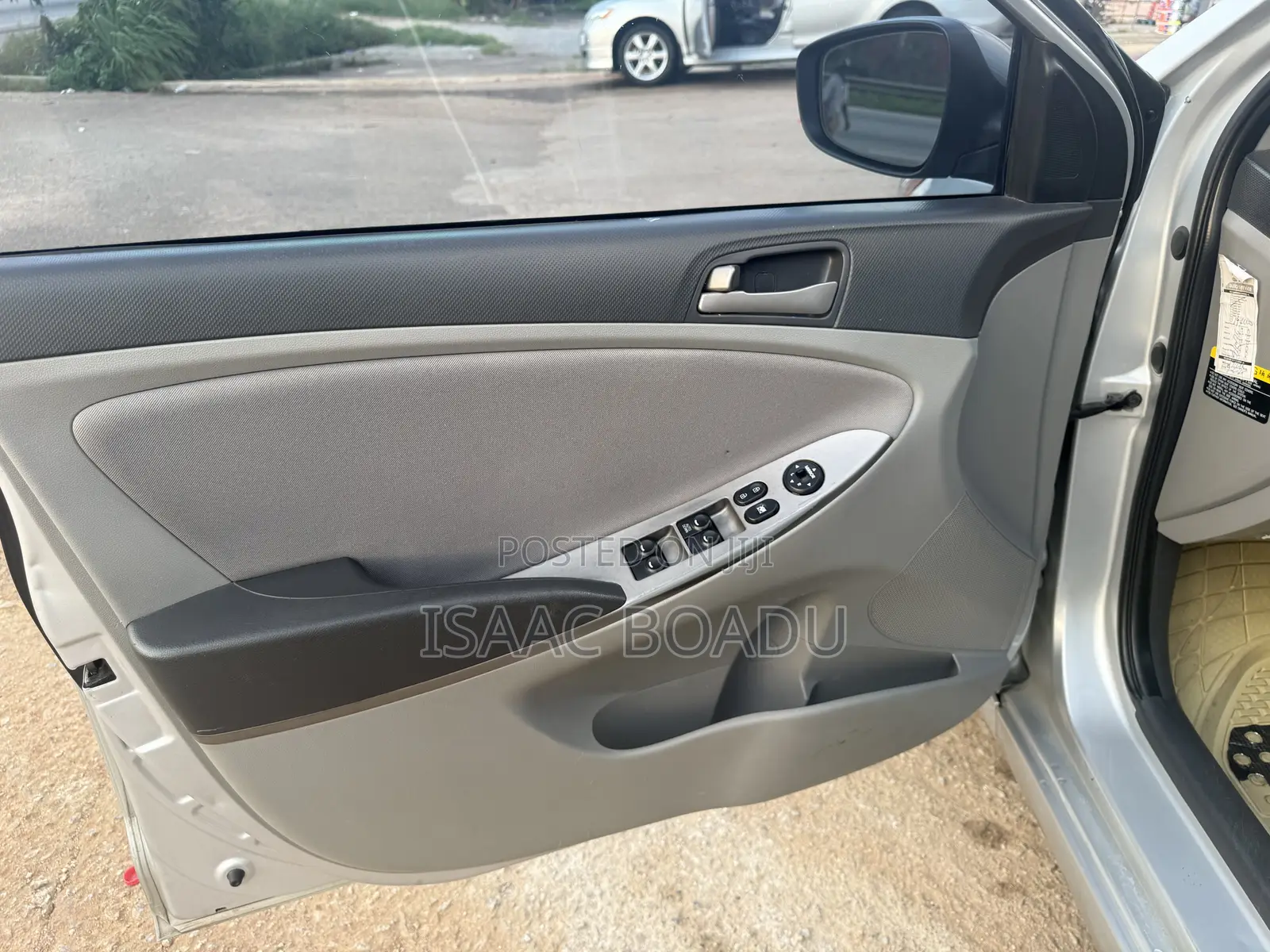 Hyundai Accent SE Sedan 2016 Silver