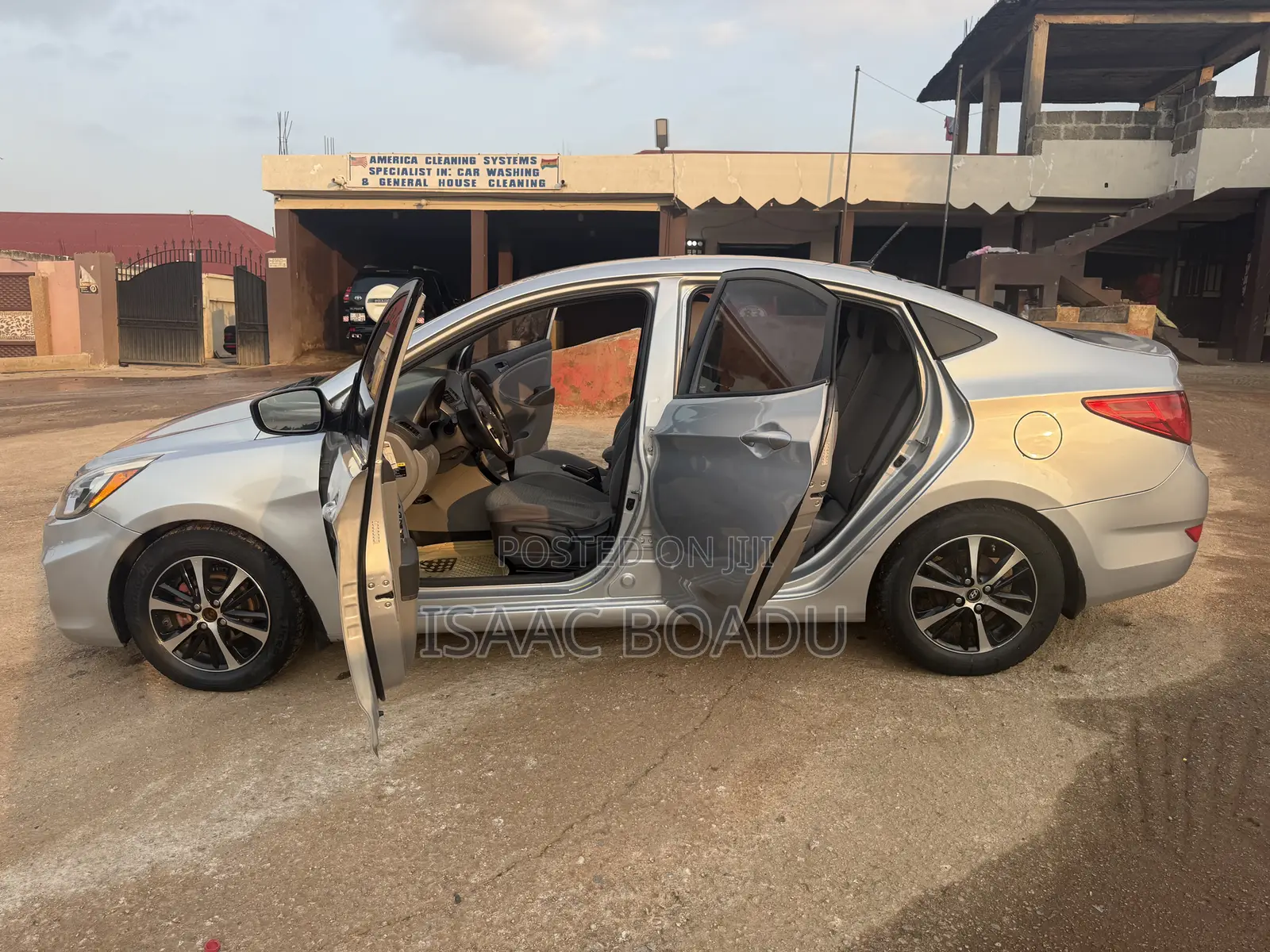 Hyundai Accent SE Sedan 2016 Silver