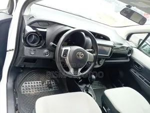 Toyota Vitz 2013 White