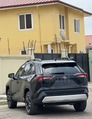 Toyota RAV4 Adventure 2021 Black