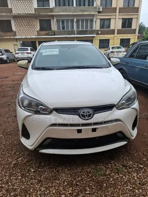Toyota Yaris 2018 White