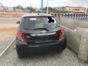 Toyota Vitz 2013 Black