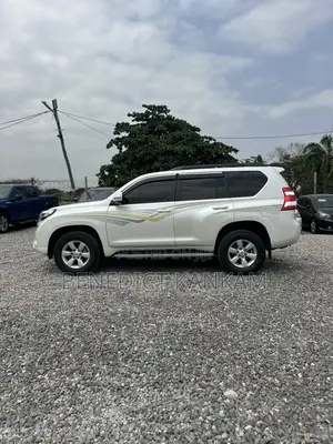 Toyota Land Cruiser Prado 4.0 Petrol GX-L 2017 White