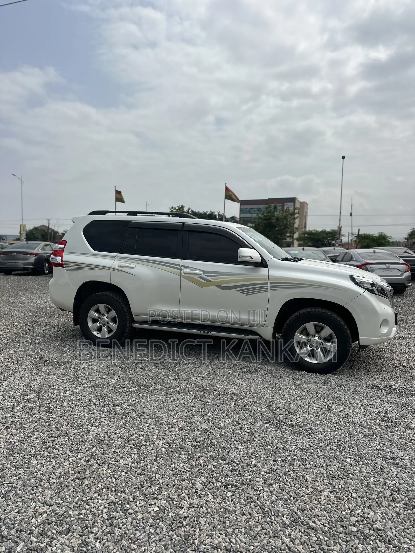Toyota Land Cruiser Prado 4.0 Petrol GX-L 2017 White