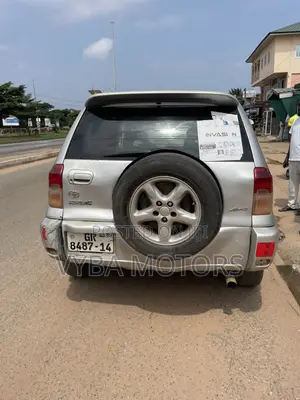 Toyota RAV4 Automatic 2002 Silver