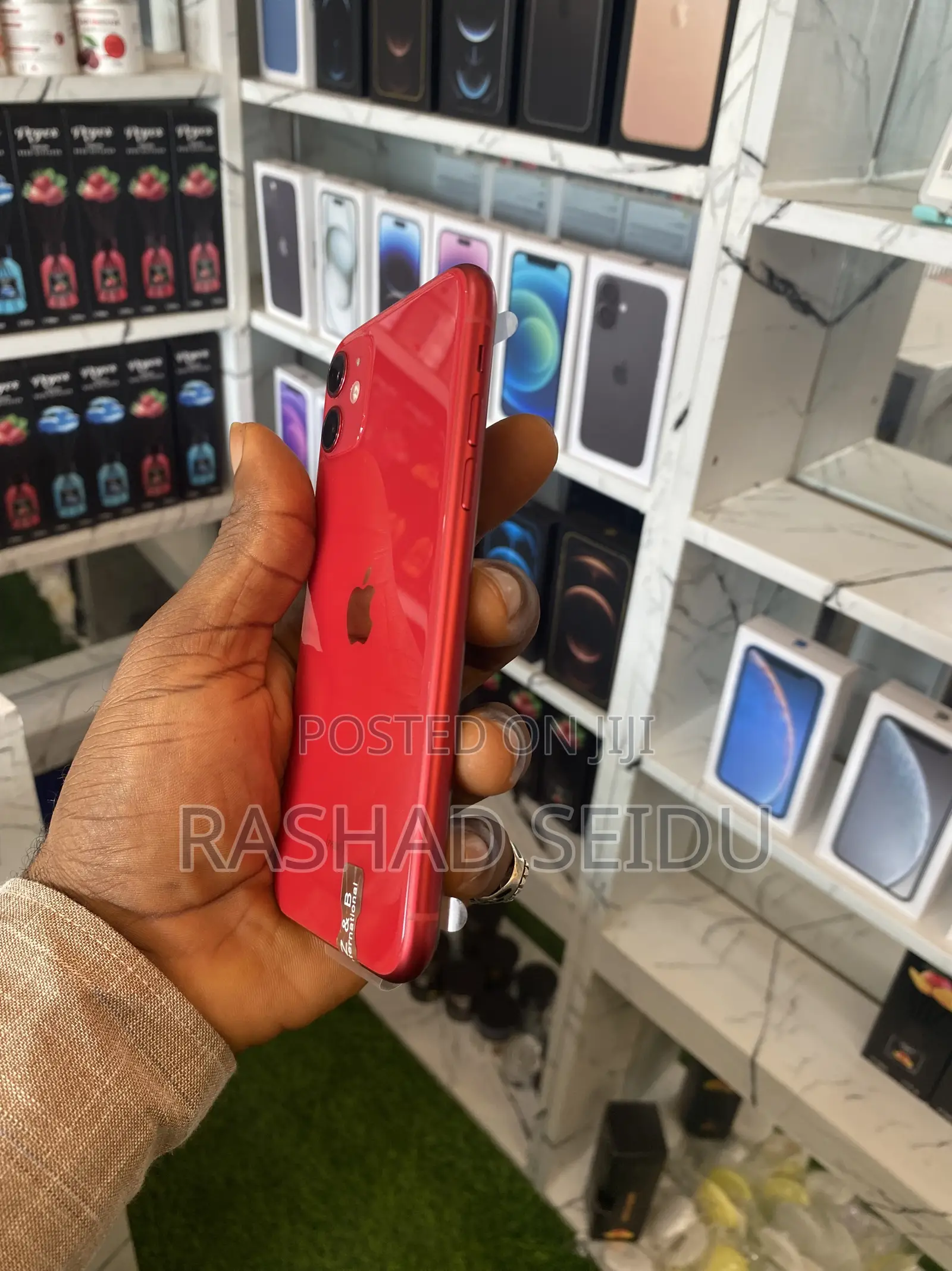 New Apple iPhone 11 64 GB Red