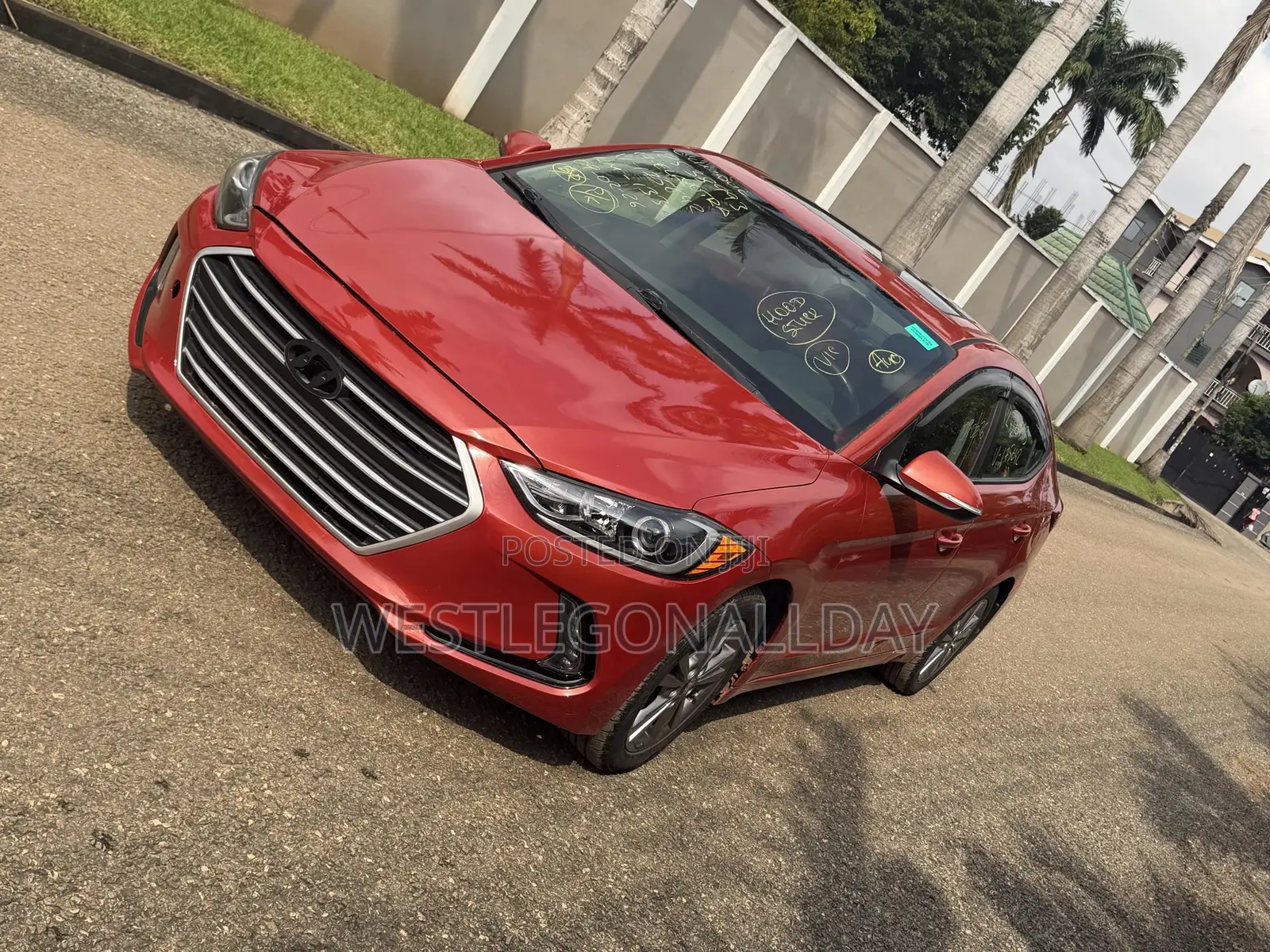 Hyundai Elantra Limited Sedan FWD (2.0L 4cyl 6A) 2017 Red