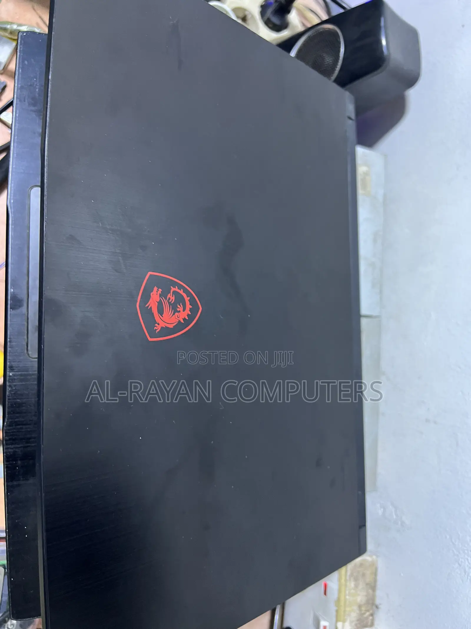 Laptop MSI GF63 8GB Intel Core i7 HDD+SSD 512GB