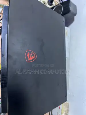 Laptop MSI GF63 8GB Intel Core i7 HDD+SSD 512GB