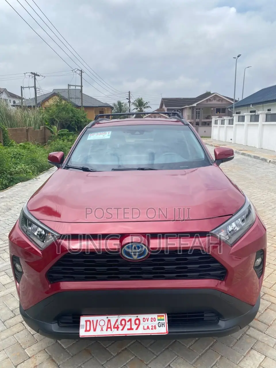 Toyota RAV4 LE AWD 2020 Red
