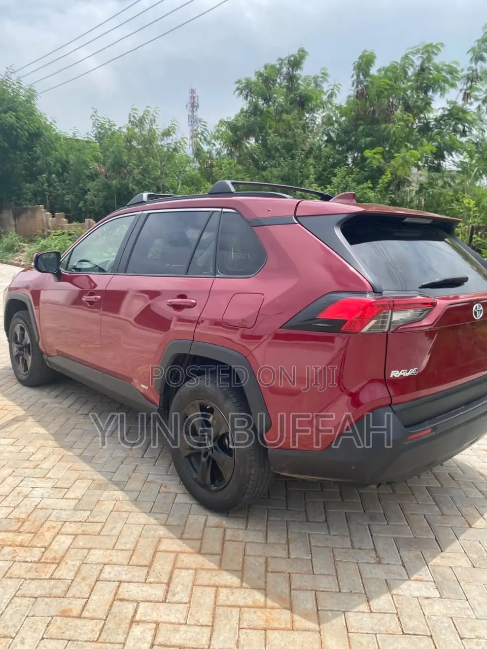 Toyota RAV4 LE AWD 2020 Red