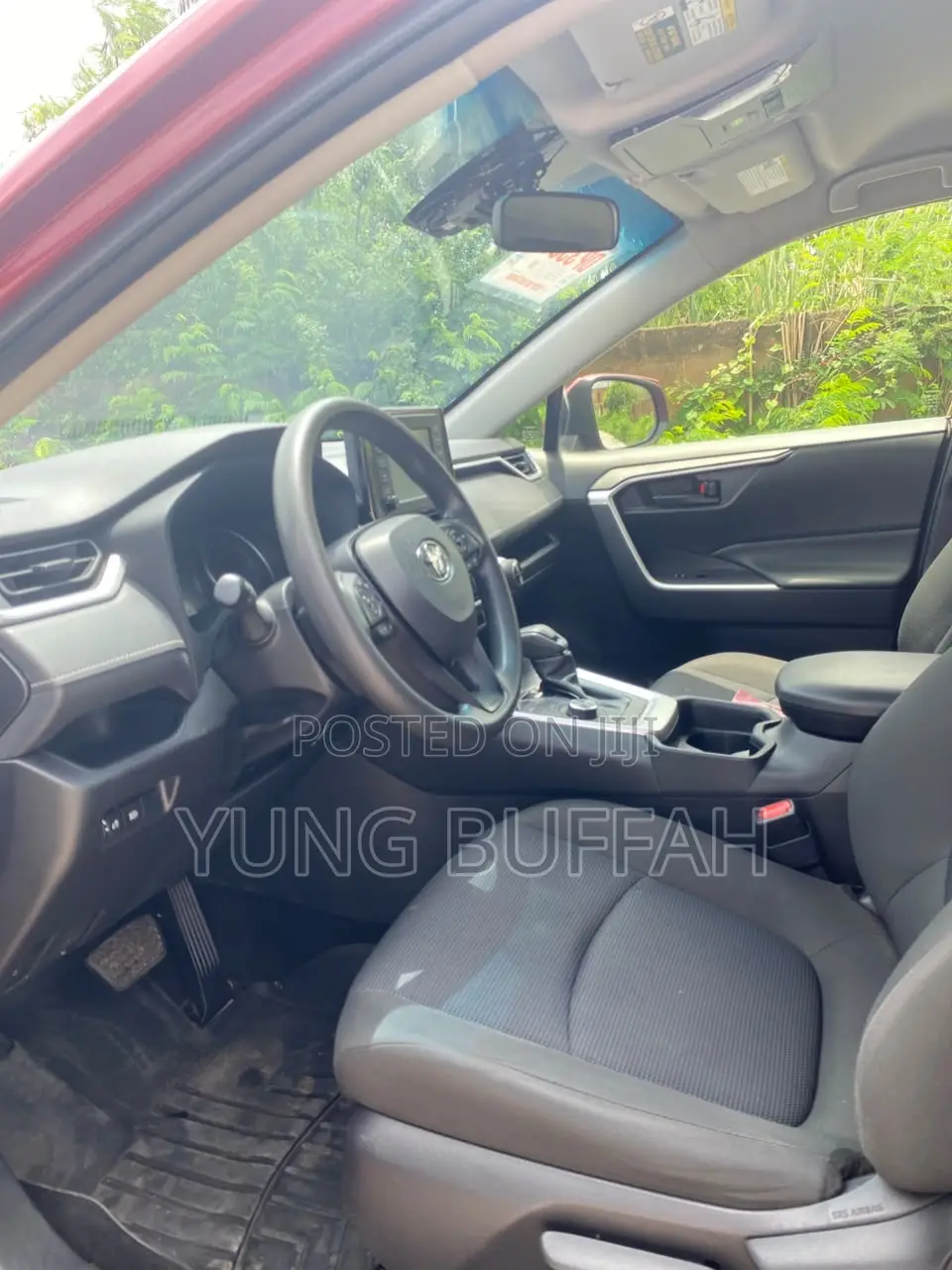 Toyota RAV4 LE AWD 2020 Red