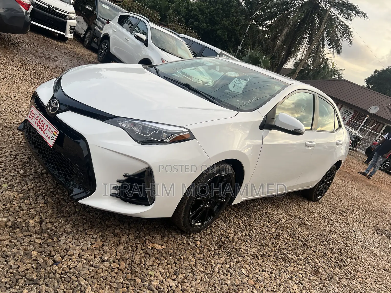 Toyota Corolla S 4dr Sedan (1.8L 4cyl CVT) 2016 White