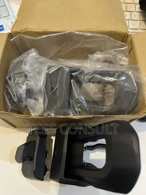 Jeep Sahara, Wrangler Hood Locker