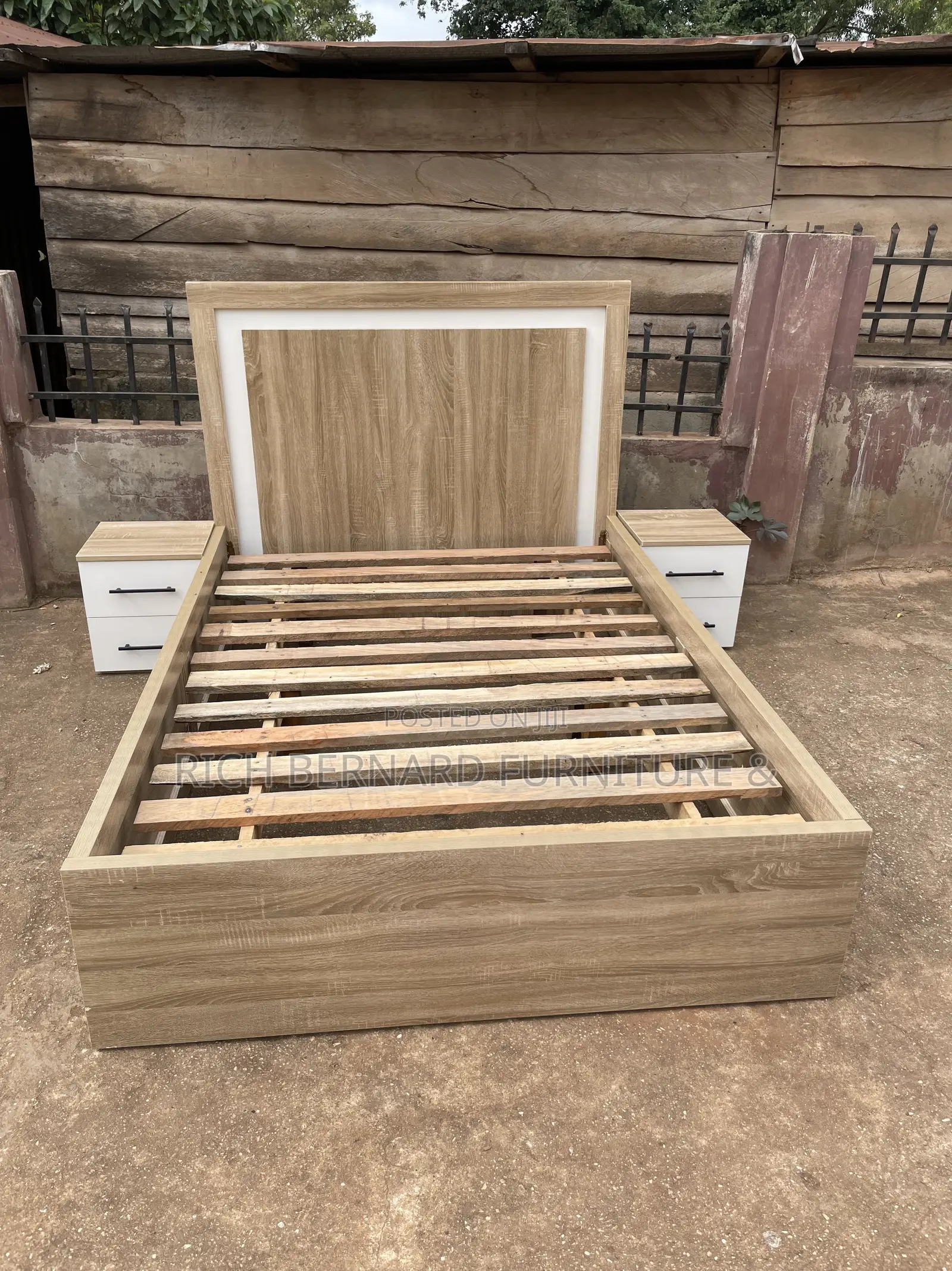Modern Laminate Double Bed