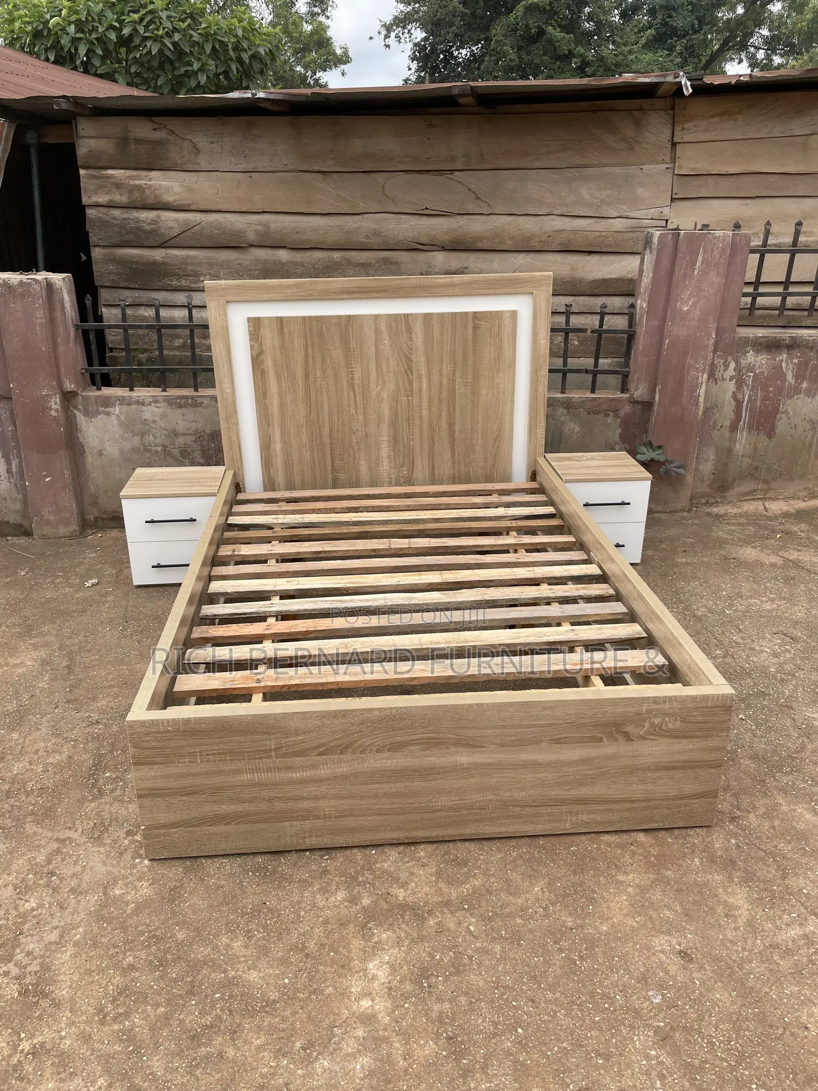 Modern Laminate Double Bed