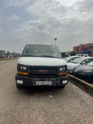 GMC 4500 2010 White