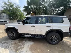 New Toyota Land Cruiser Prado 2.8 2024 White