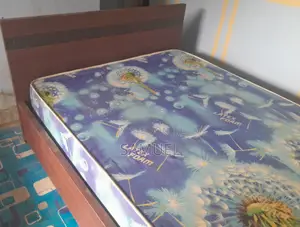 Mattresse Bed