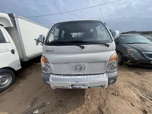 Hyundai Poter 2016 White