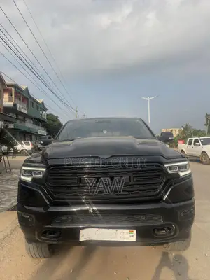 RAM 1500 2022 Black