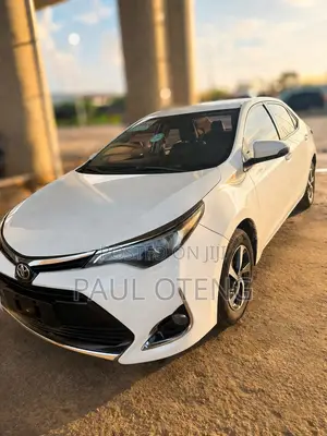 Toyota Corolla 2019 White