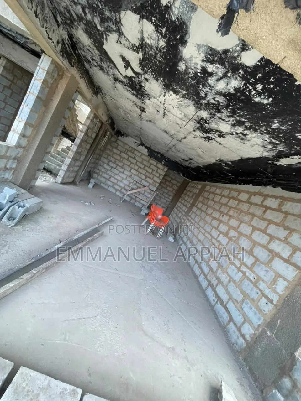 8bdrm Apartment in Achimota Abc for sale