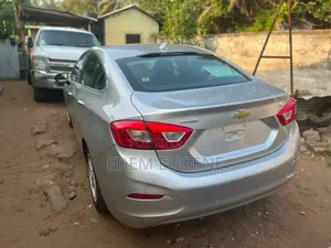 Chevrolet Cruze 2018 Gray