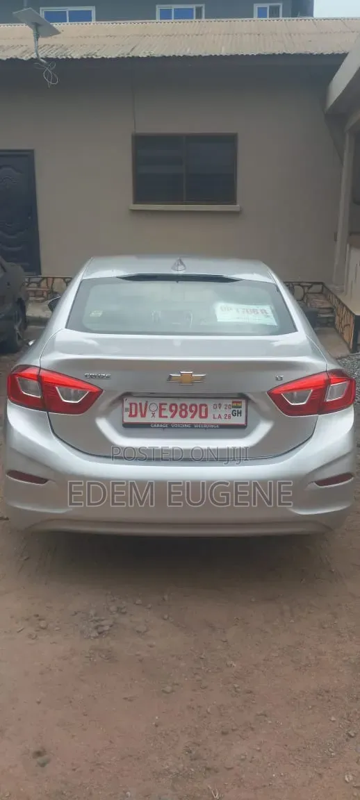 Chevrolet Cruze 2018 Gray