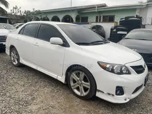 Toyota Corolla S 4dr Sedan (1.8L 4cyl 4A) 2013 White