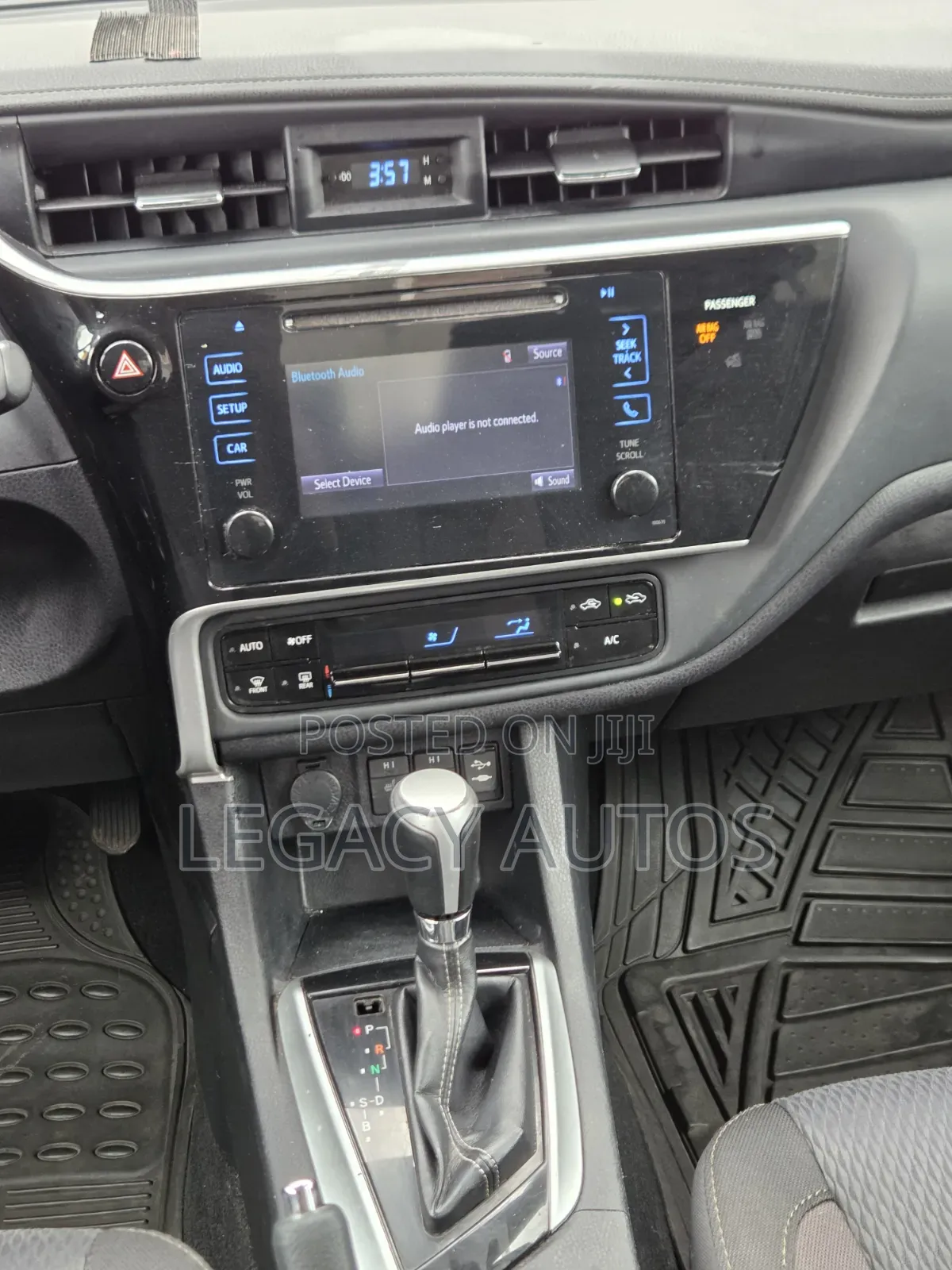 Toyota Corolla L 4dr Sedan (1.8L 4cyl CVT) 2017 Red