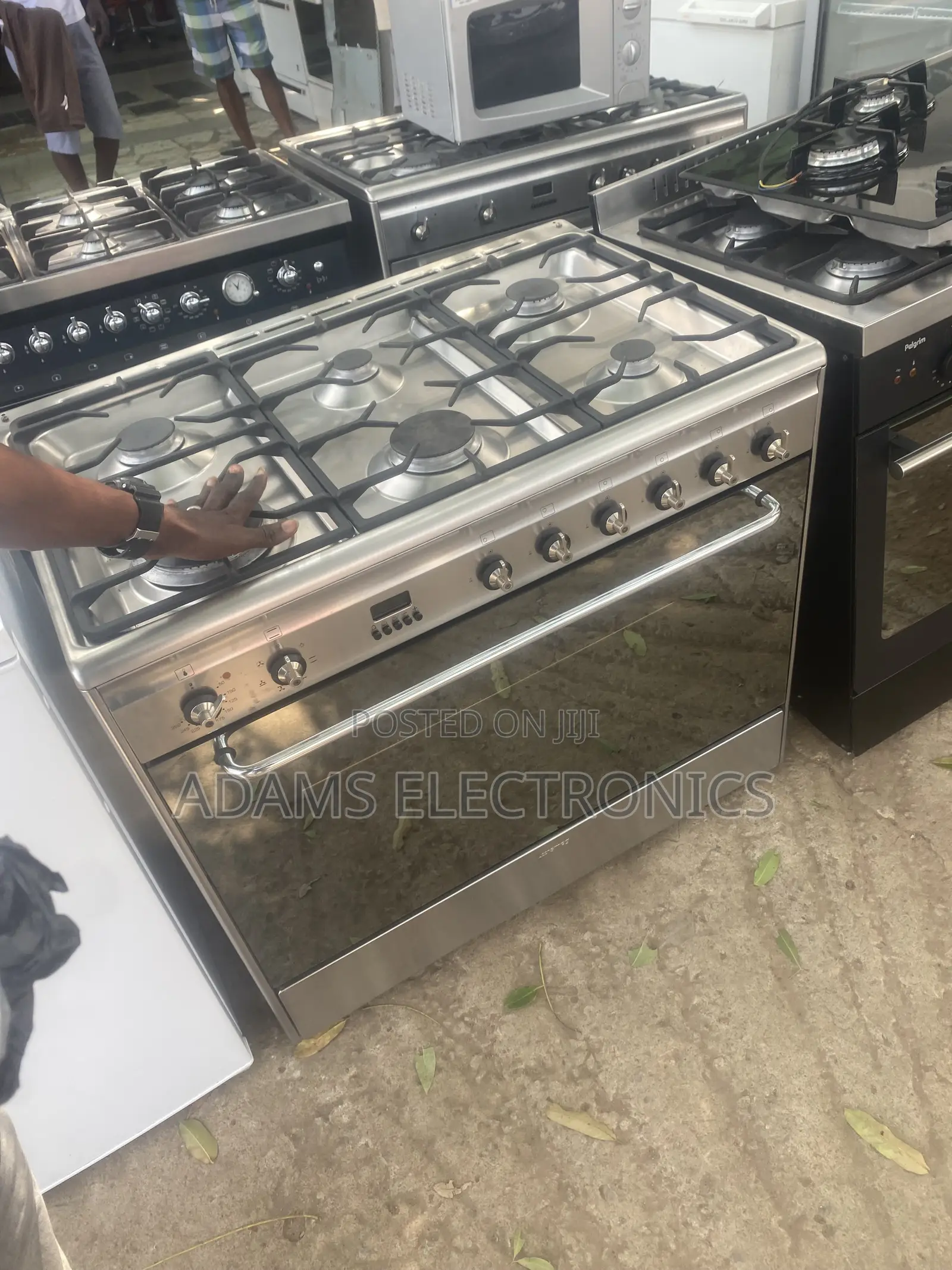 A Very Nice Home Use 6 Burners Cooker for Sale