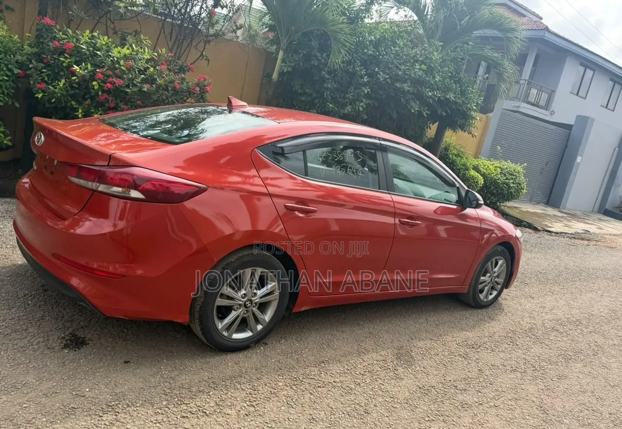 Hyundai Elantra 2017 Red
