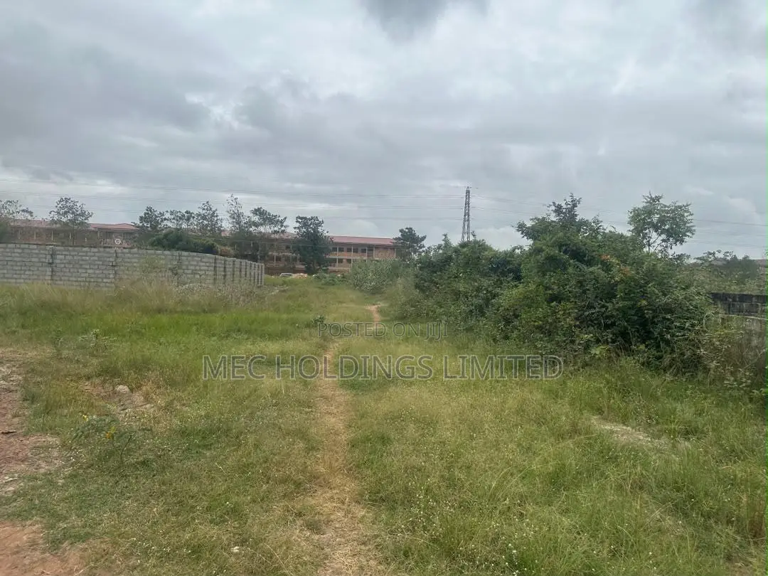 5 Plots of Land LAND FOR SALE – DODOWA/AFIENYA AREA