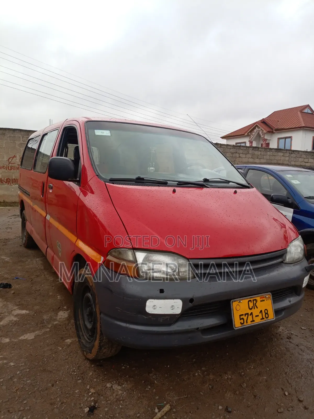 Toyota HiAce 2012 Red